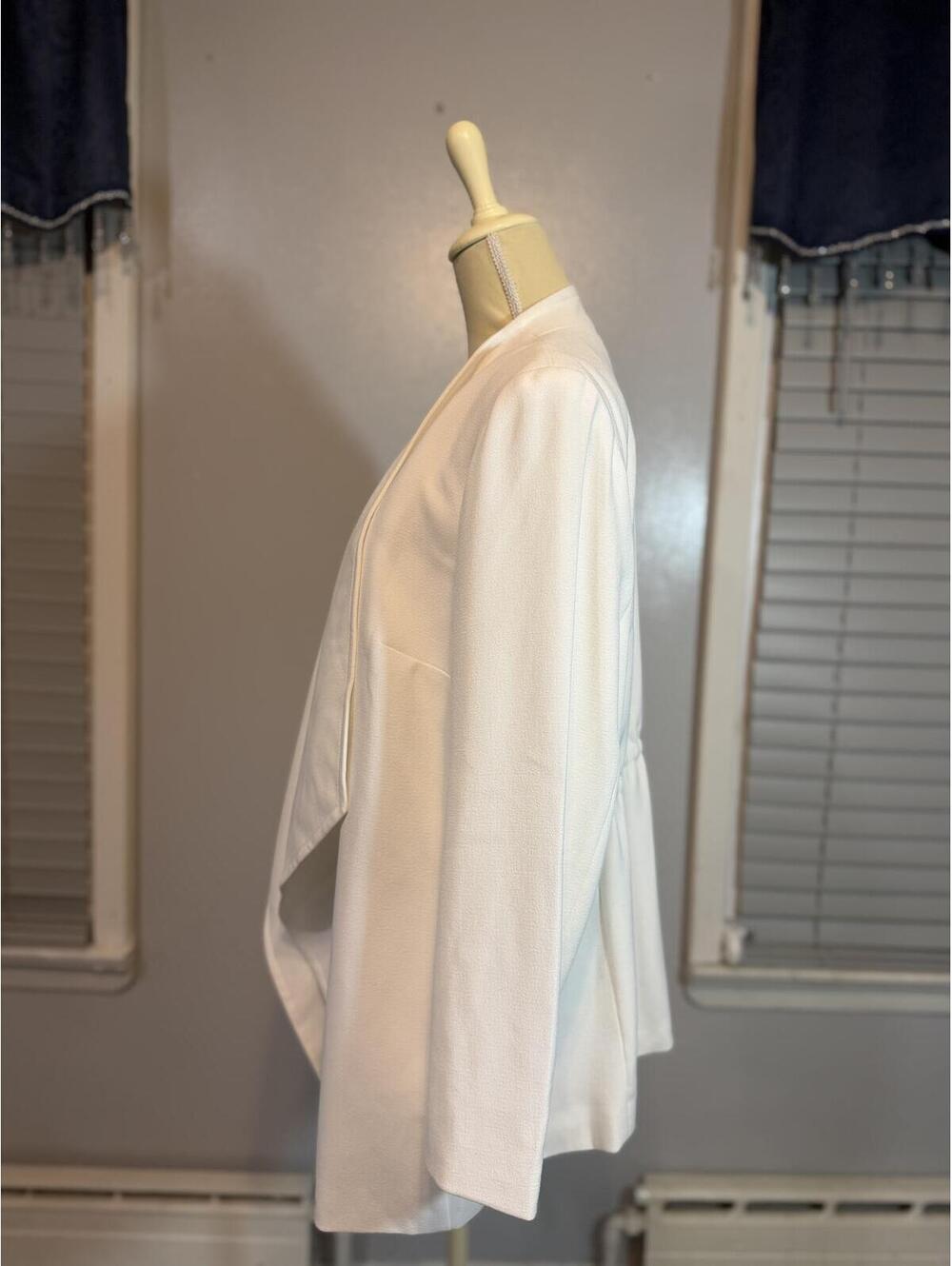 Kasper White Open Front Blazer 1X Minimalist Office Chic Lightweight Jacket - Picture 2 of 9